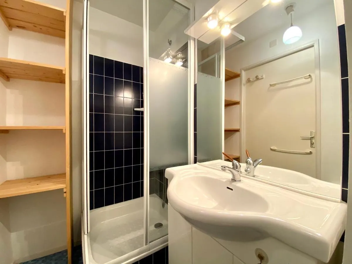 Ref 003 - Studio Vue Port Crouesty Pour Deux Personnes Residence Avec Piscine Arzon